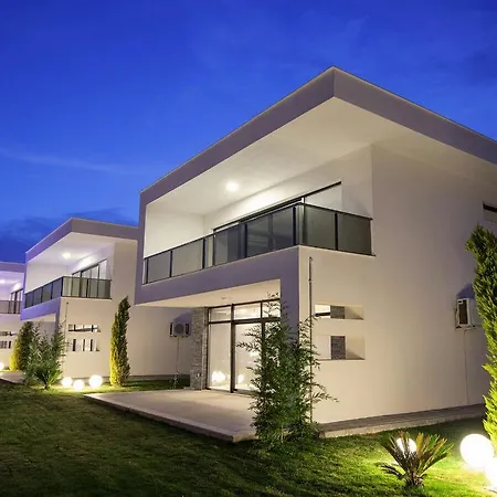 Ada Villas Beverly Hills * Kusadasi